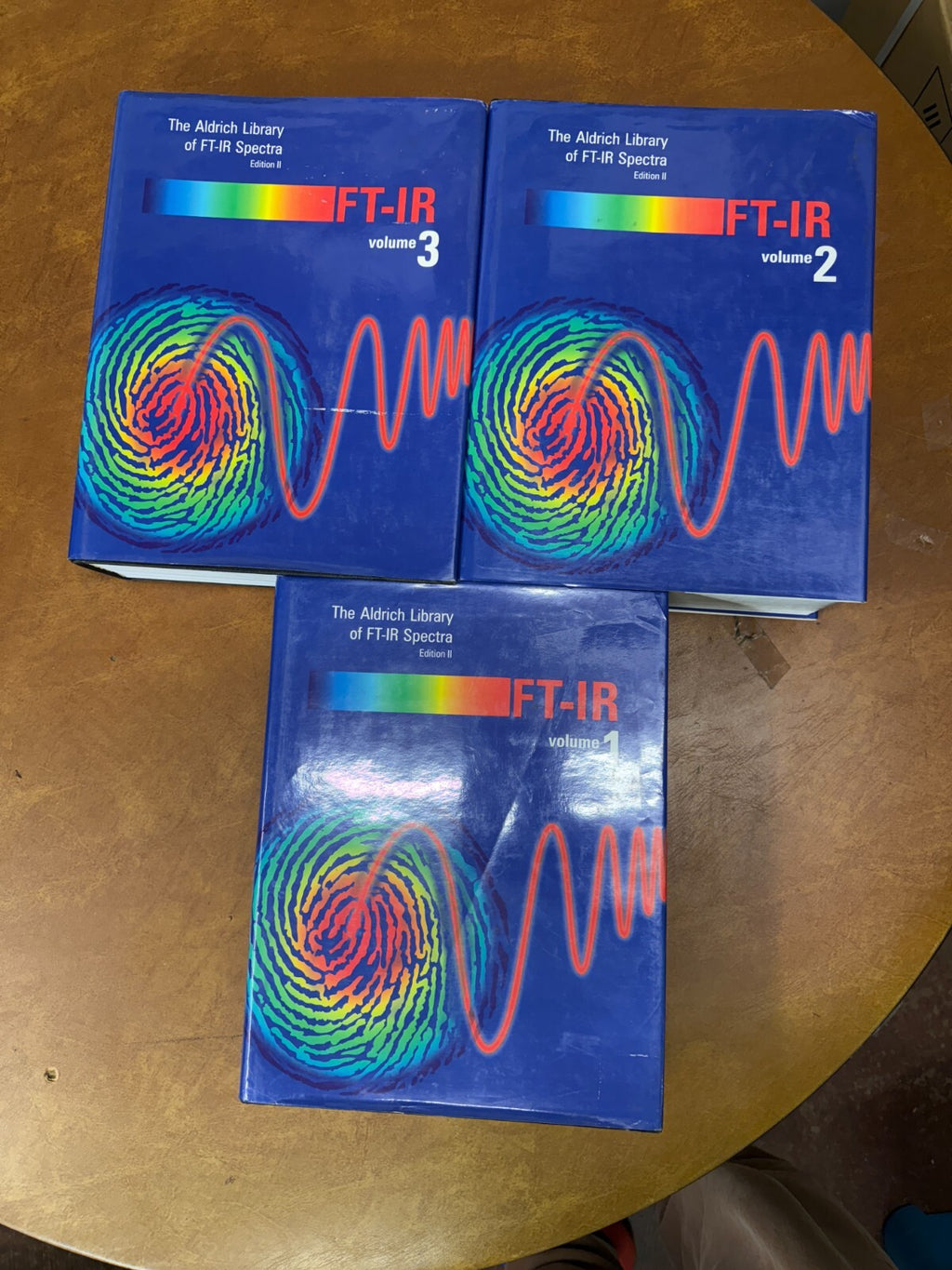 The Aldrich Library of FT-IR Spectra Vol. 1,2 & 3 (Set of 3), Edition II, 1997