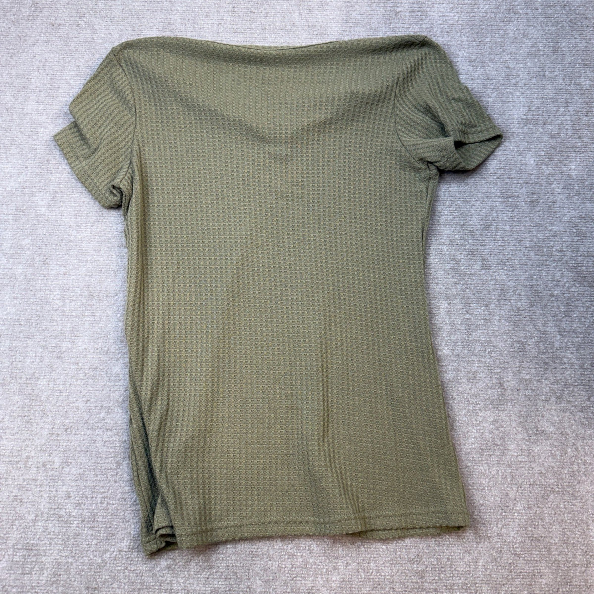 Women's L Olive Green Waffle Knit Top Short Sleeve Notch V-Neck Casual T-Shirt
