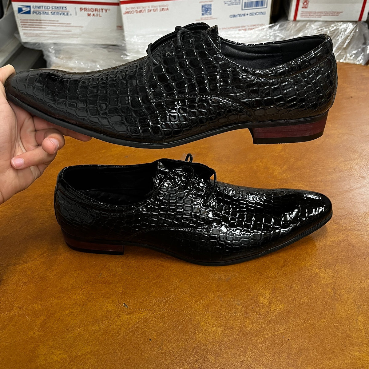 Santimon Men's US 8 - 12.5 Black Oxfords Alligator Patent Leather Dress Shoes
