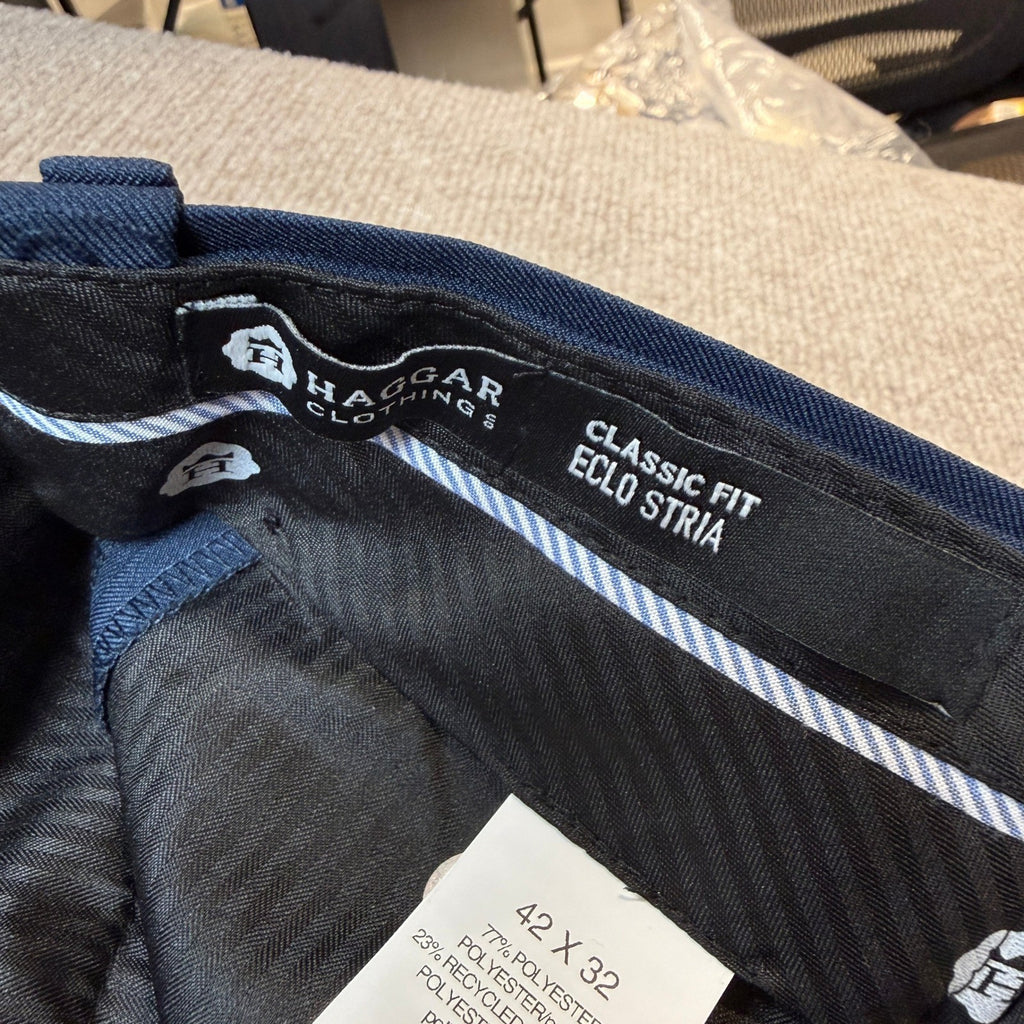 MSRP $70 Haggar HD00218 E-CLO Stria Men's 42x32 Blue Classic Fit Dress Pants