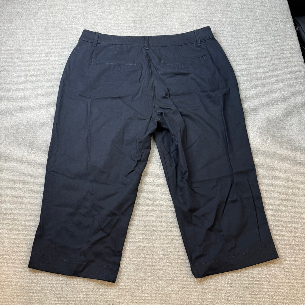 MSRP $38 St. John's Bay Womens 16 Black Secretly Slender Mid Rise Capri Pants