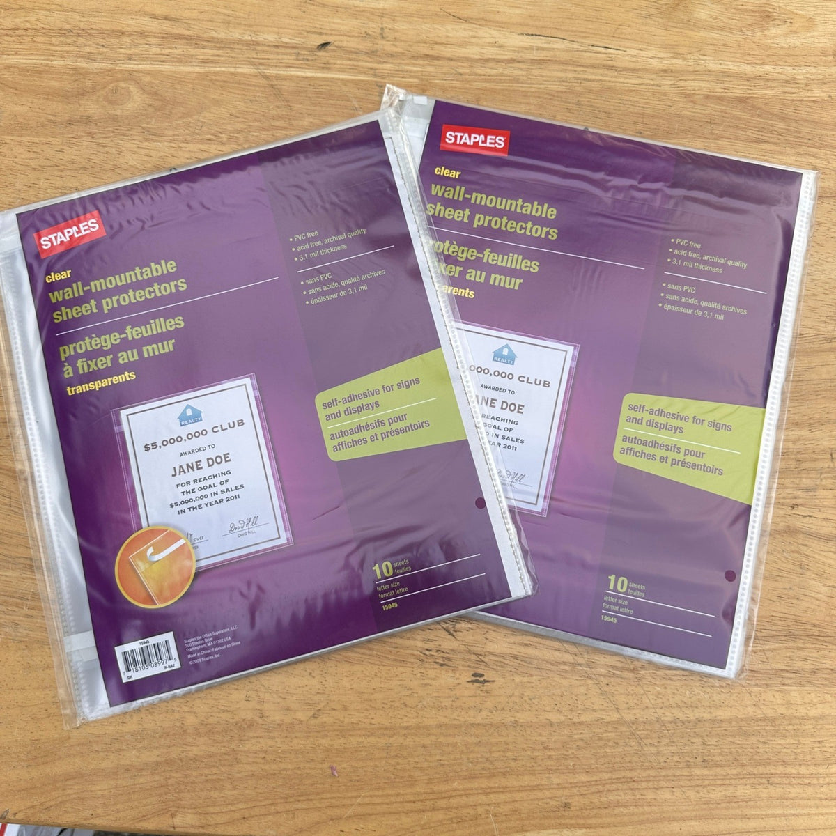 2 Packs of 10 Staples 15945 Clear Wall-Mountable Sheet Protector Letter Size