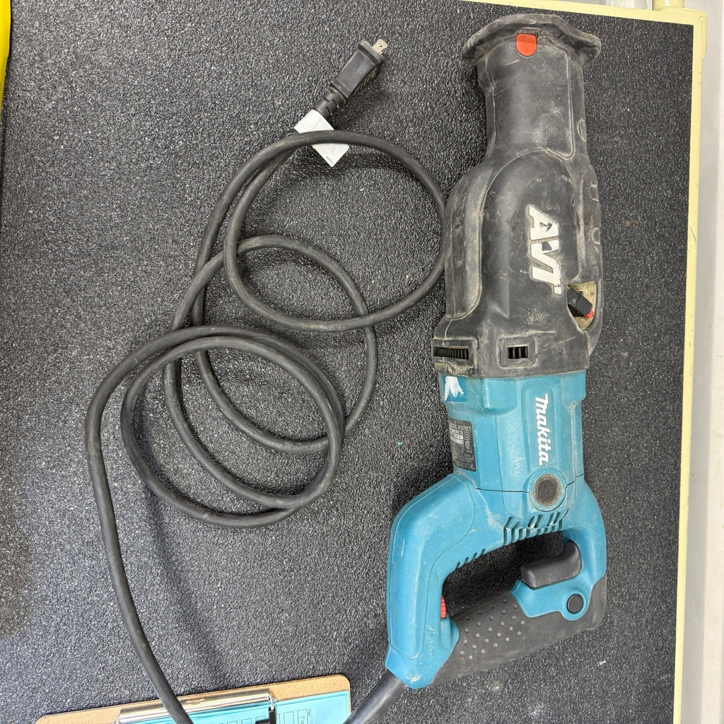 Makita JR3070CT AVT Reciprocating Saw ‑ 15 AMP, Lock‑On Button