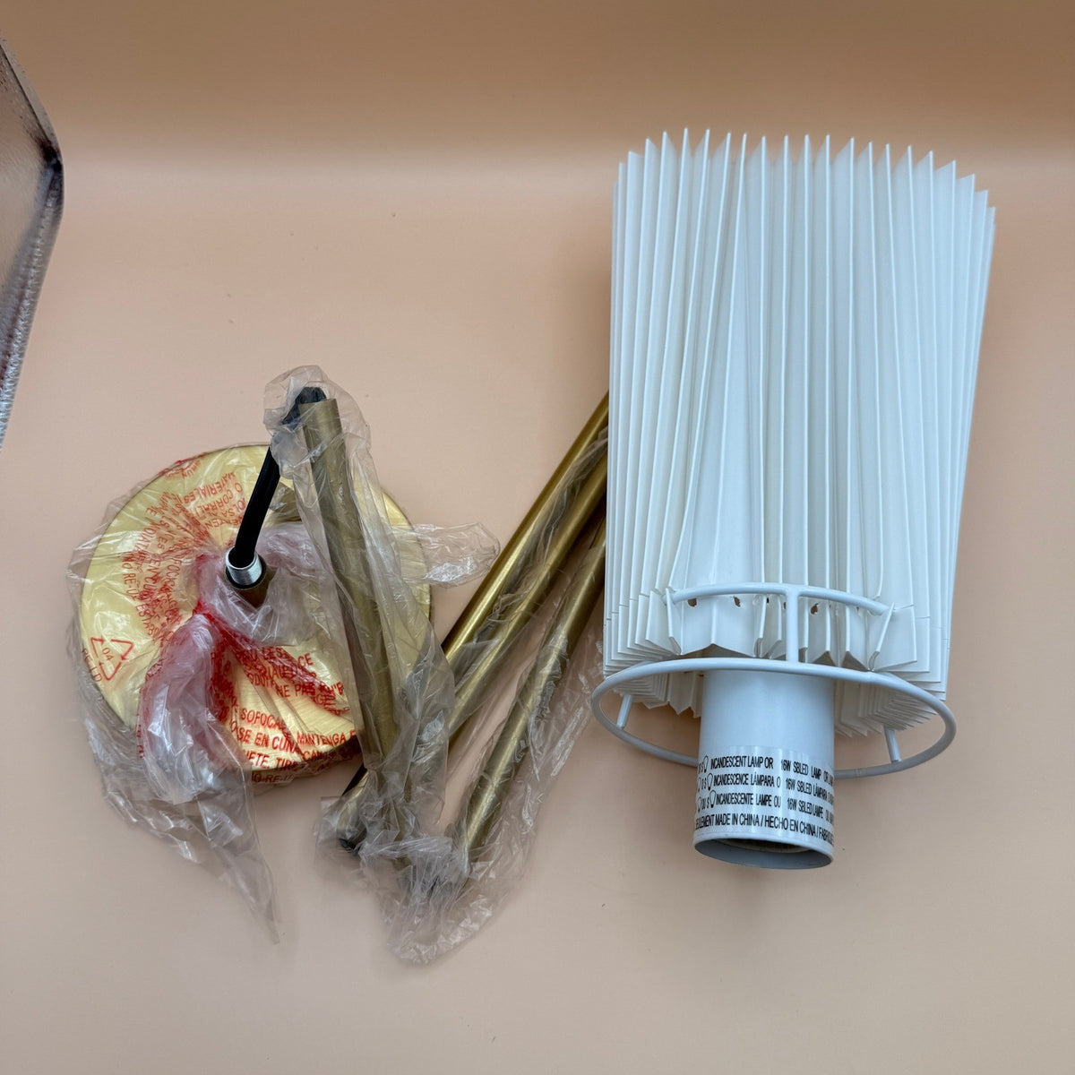 GLOBE Electric x Novogratz 67000103 1-Light Pendant Light Fixture, Matte Bras