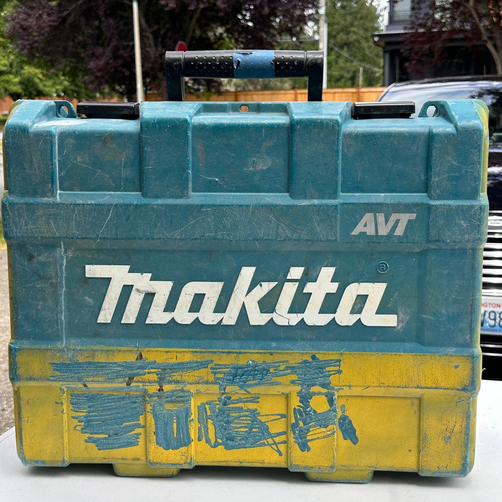 Makita HR4013C 1‑9/16" SDS‑MAX AVT Corded Rotary Hammer Drill w/ Hard Case