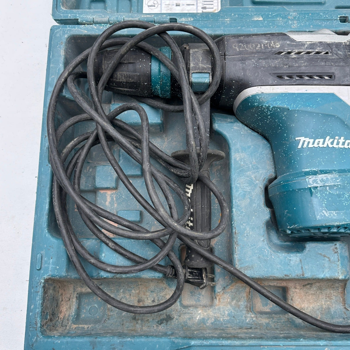 Makita HR4013C 1‑9/16" SDS‑MAX AVT Rotary Hammer Drill With Damaged Hard Case
