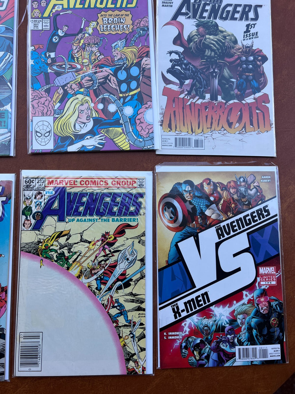 Lot of 12 Avengers, Dark Avengers, X-Men vs Avengers Marvel Comics