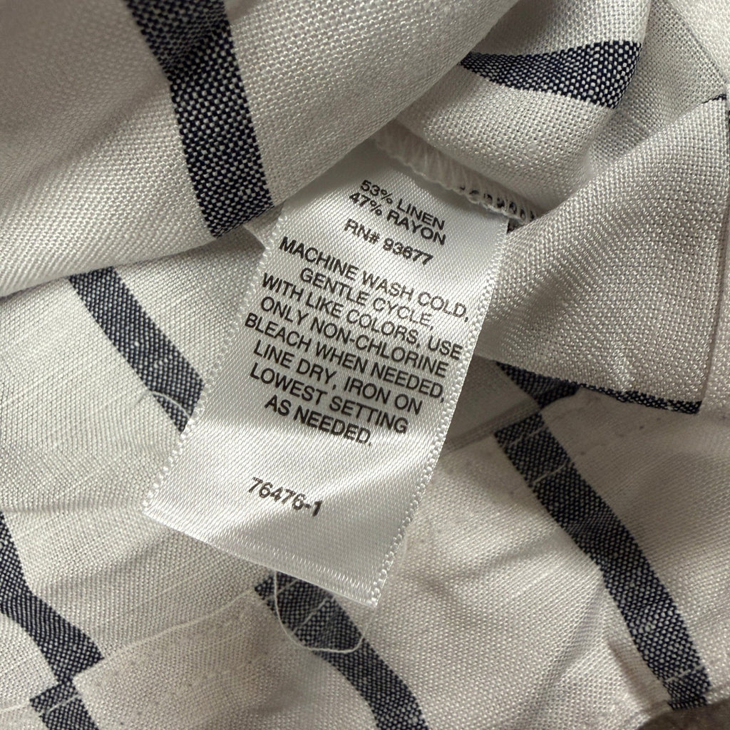 MSRP $40 Liz Claiborne Womens M Navy Stripe Sleeveless Blouse Linen Blend Round