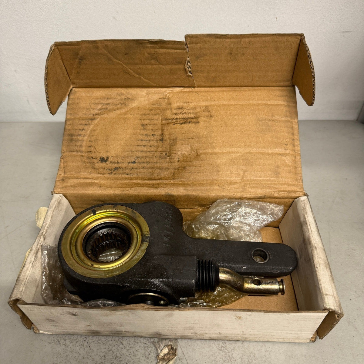 Sirco SA1138 Automatic Slack Adjuster 1-1/4-24 X 5-1/2" Replaces Gunite AS1138