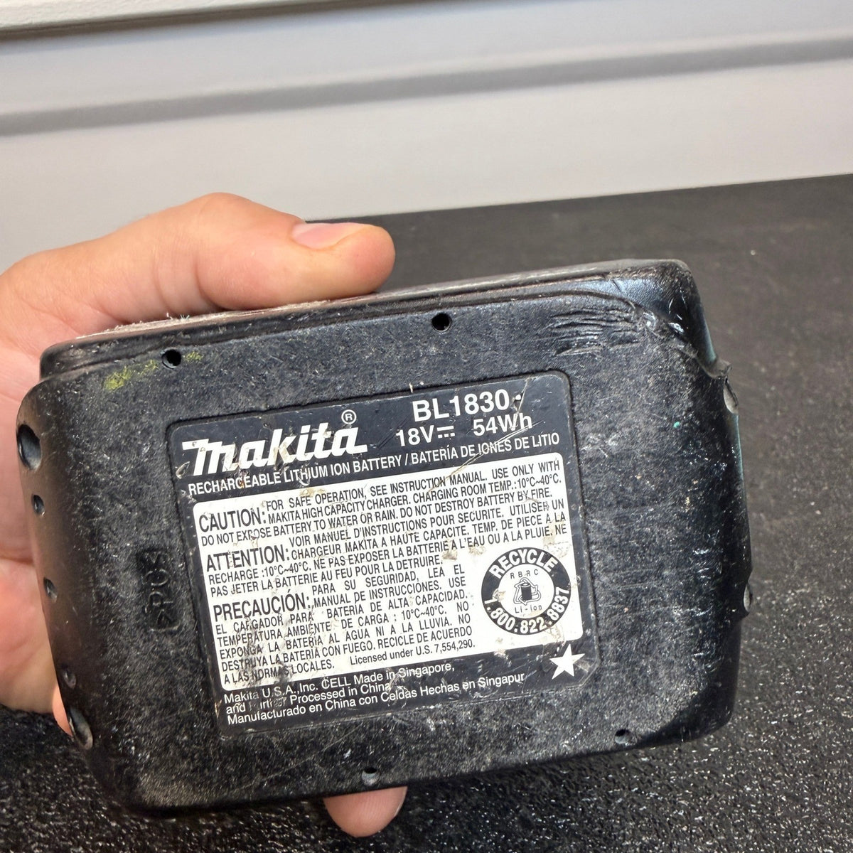 Makita BL1830 18V LXT Rechargeable Li‑Ion 3.0Ah Battery