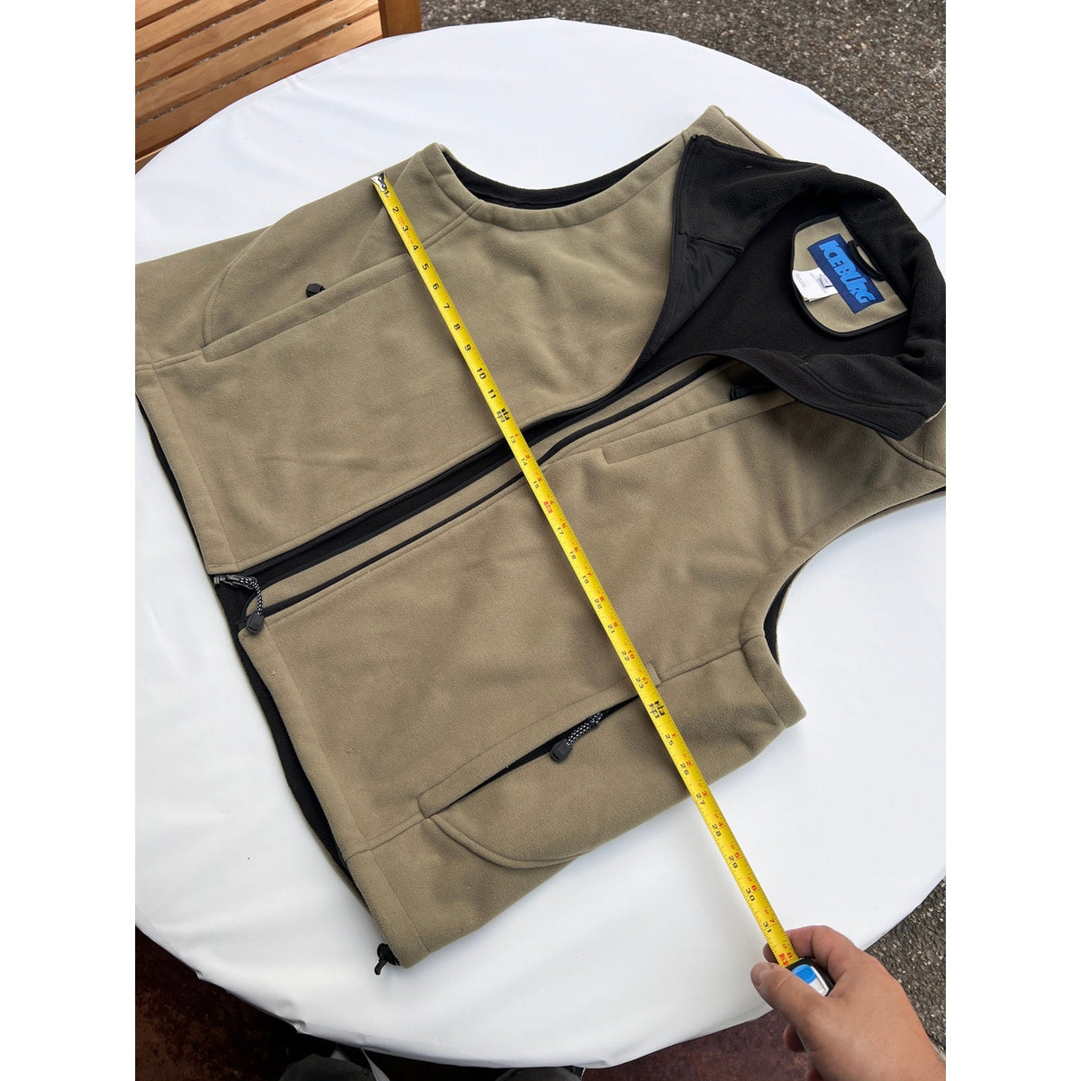 Iceburg Vest Mens Size 2XL Beige Fleece Full Zip Tech Pockets Warm