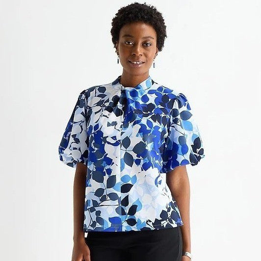 MSRP $44 Liz Claiborne Womens XL Blue & White Leaf Short Sleeve Blouse Keyho