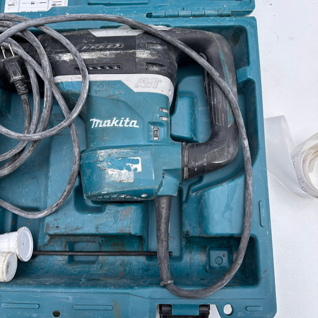 Makita HR4013C 1‑9/16" SDS‑MAX AVT Corded Rotary Hammer with Hard Case
