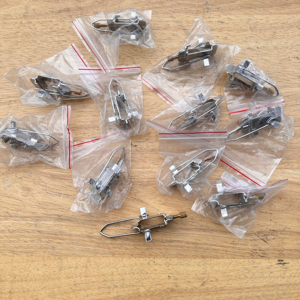 Lot of 12 Knife Edge Lever Clamp Metal Physics Lab Equipment Fulcrum Balance M