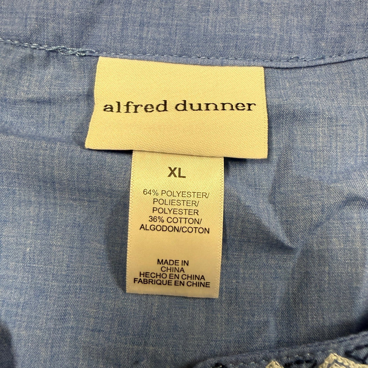 MSRP $64 Alfred Dunner Mykonos Womens XL Light Blue Embroidered Blouse Split Cre