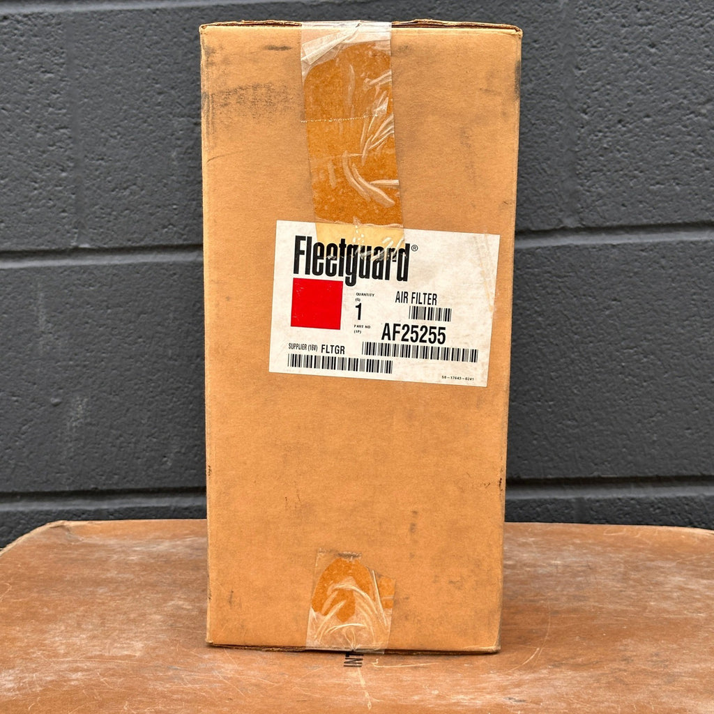 Fleetguard AF25255 Air Filter
