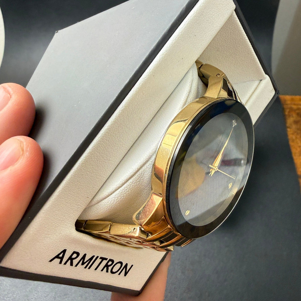 Armitron 20/4952GP Men's Diamond Gold Tone Bracelet Watch New Battery Japan Mov