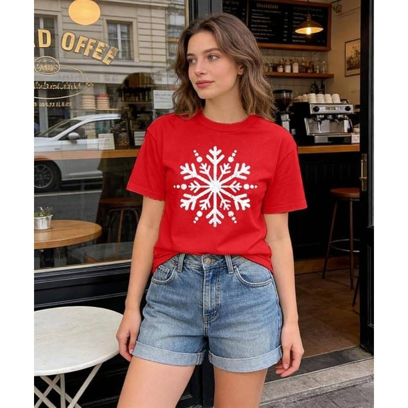 Wlizszu Women's XL Christmas T-Shirt Cute Snowflake Graphic Holiday Shirt Short