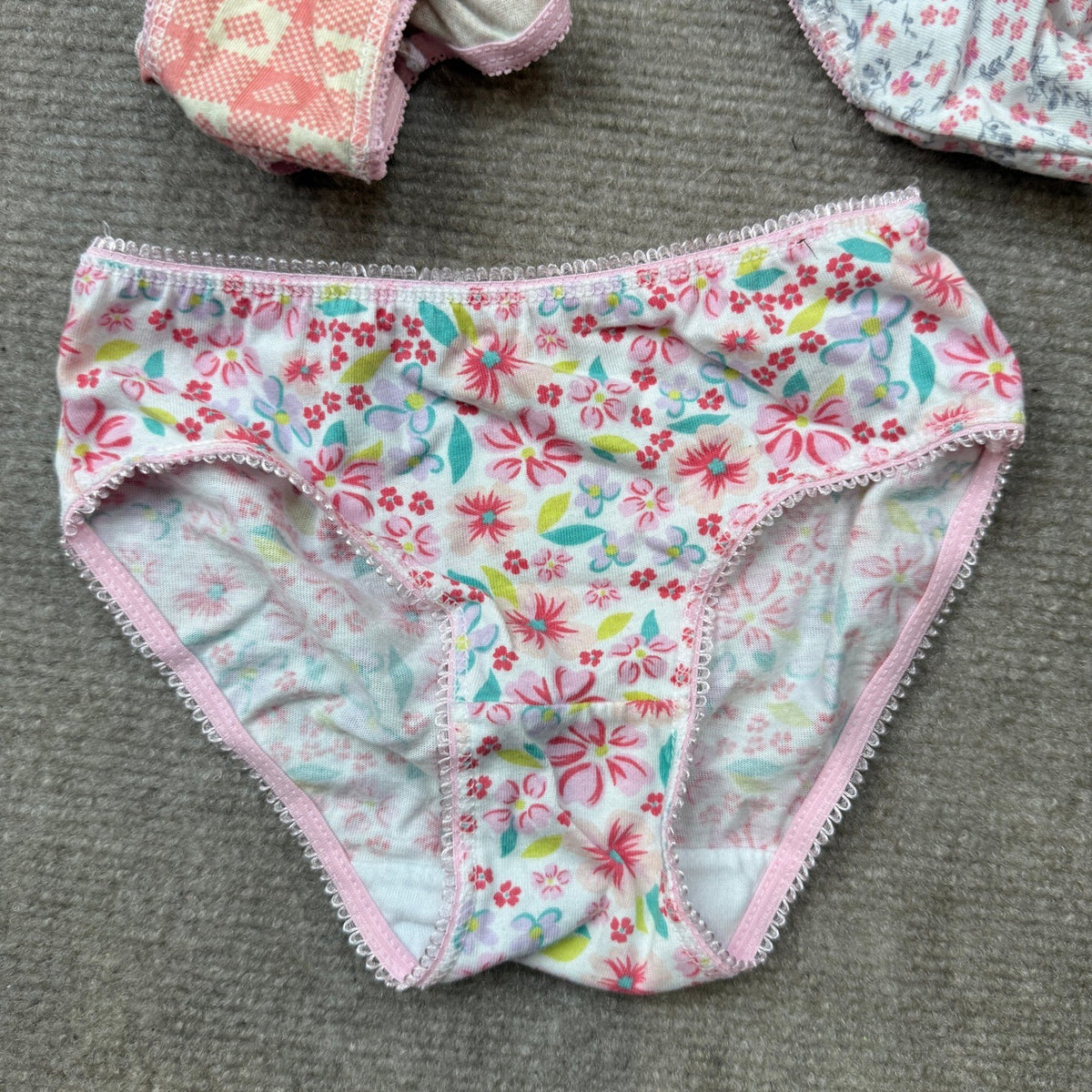 Hbhpov 12pcs Toddler Girls' 3-4T Cotton Panties Baby Soft Assorted Briefs Under