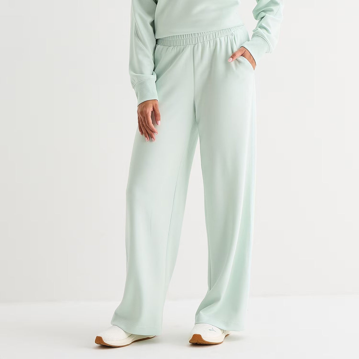 MSRP $50 Xersion Scuba Luxe Womens M Mint Icing Mid Rise Active Pants Straight