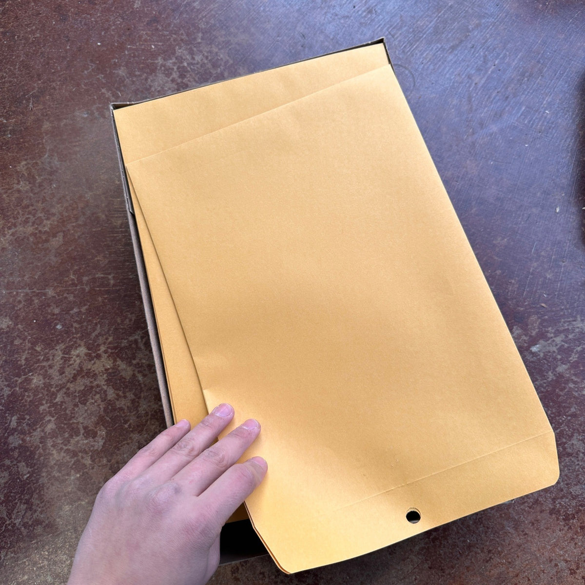 Pack of 100 Quality Park 37793 Clasp Envelopes, 9.5" x 12.5" Brown Kraft