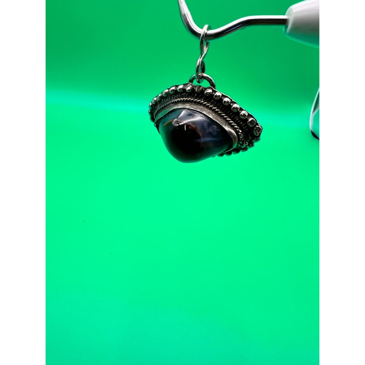 Vintage Natural Black Stone Pendant Jewelry