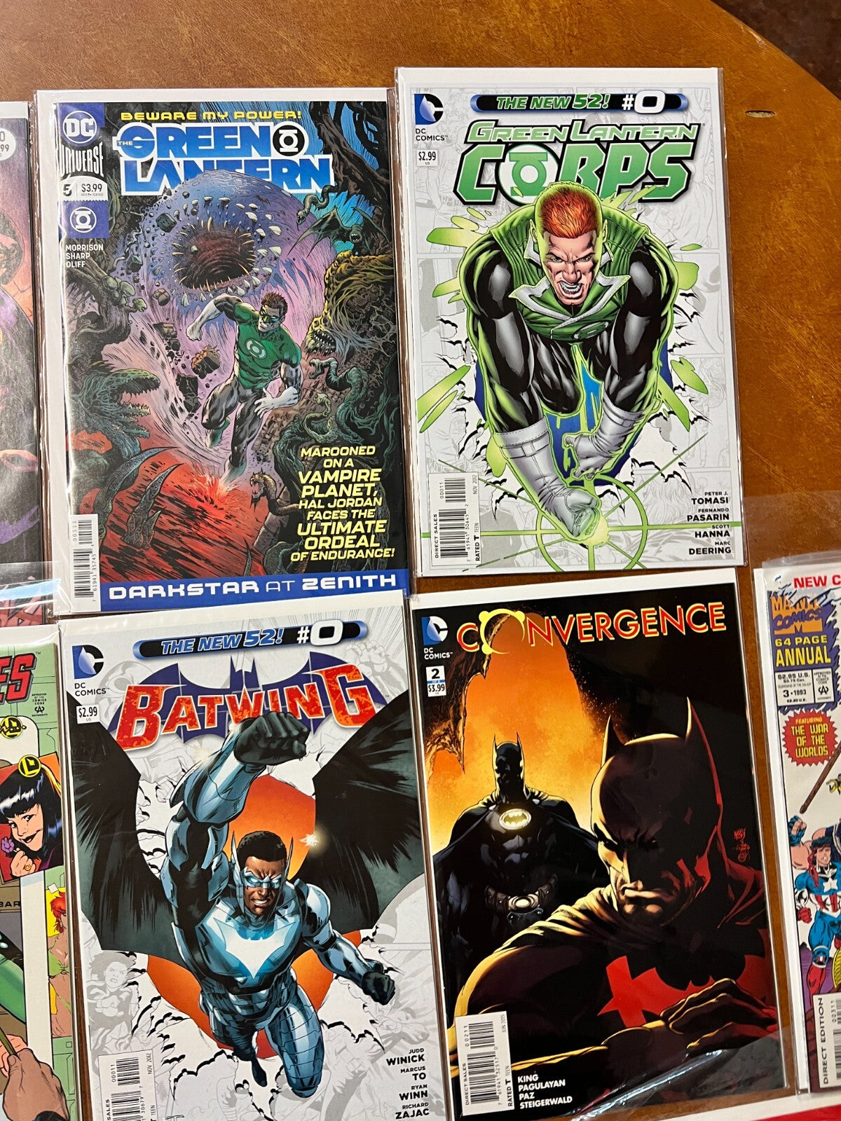 Lot of 13 Dc Comics - Earth 2: Society, Green Lantern, Batwing, Zero Month